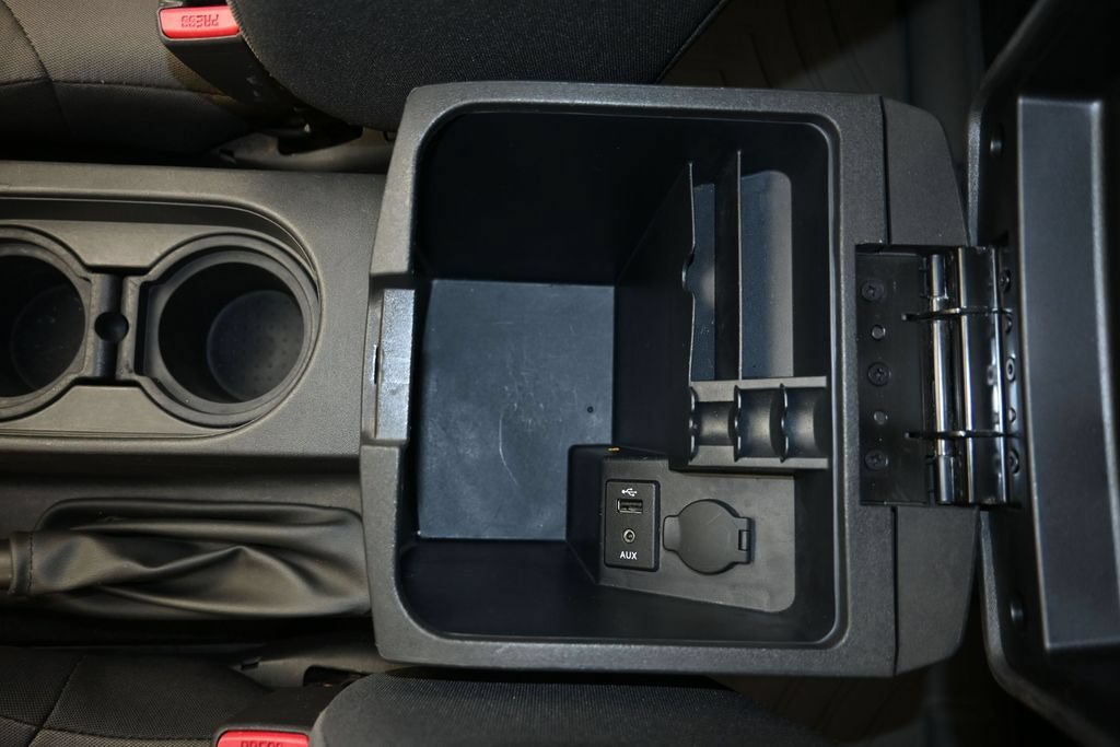 Used 2015 Nissan Xterra S w/ Value Package RWD image 18