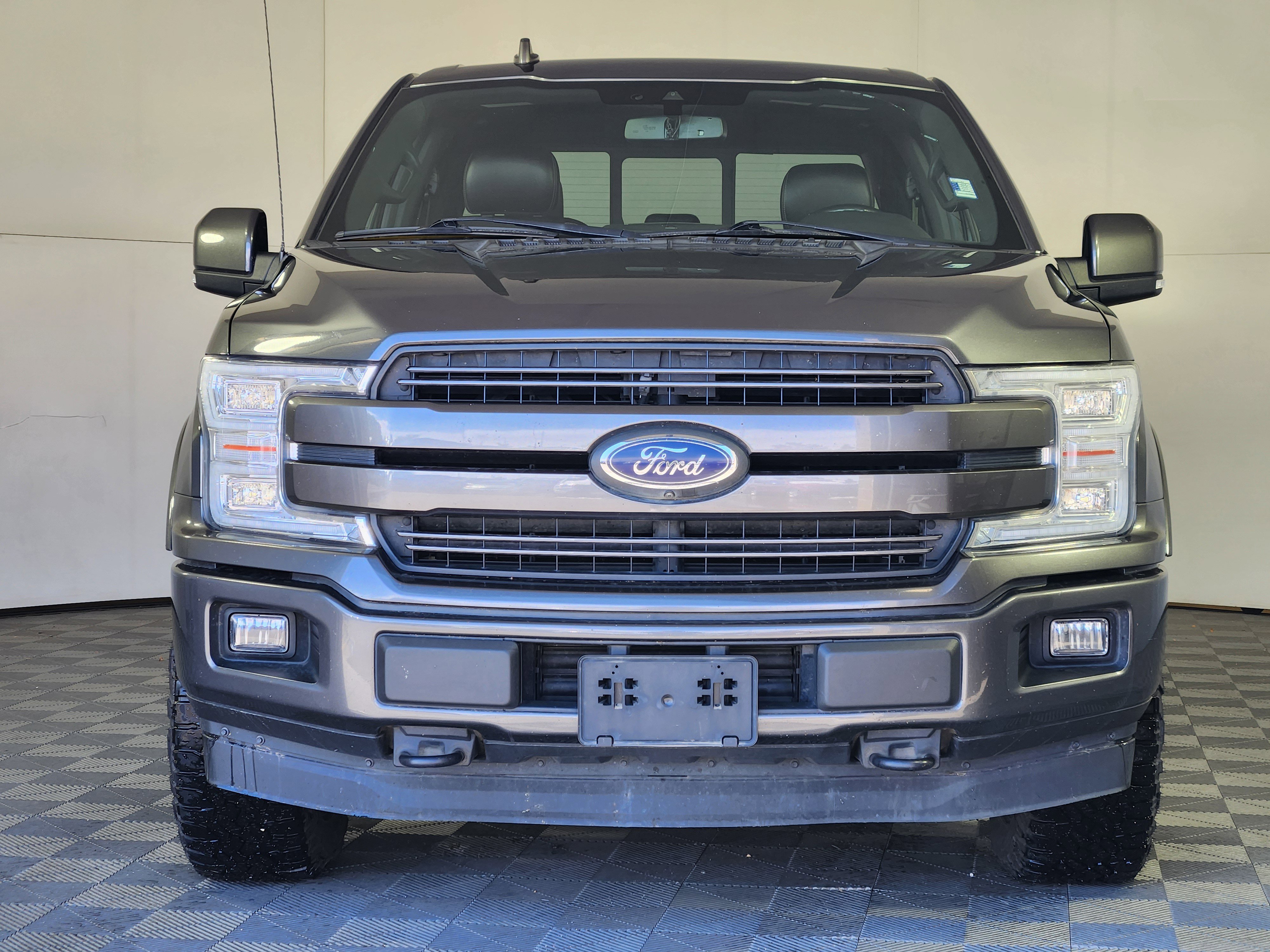 Used 2018 Ford F150 Lariat w/ Equipment Group 502A Luxury AWD/4WD image 2
