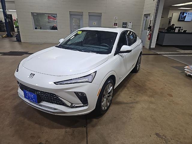 New 2026 Buick Envista Avenir image 2