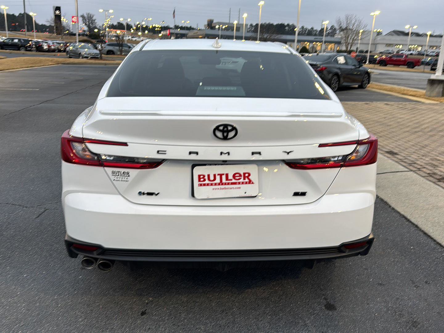 Certified 2025 Toyota Camry SE image 4