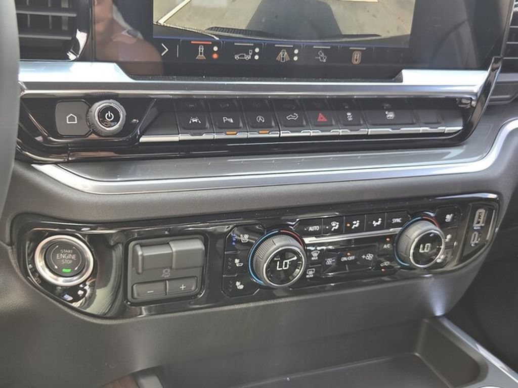 New 2026 Chevrolet Silverado 1500 High Country w/ Technology Package AWD/4WD image 23
