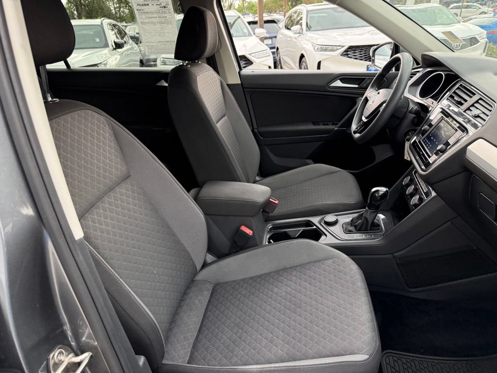 Used 2020 Volkswagen Tiguan S w/ 3rd Row Seat Package AWD/4WD image 17