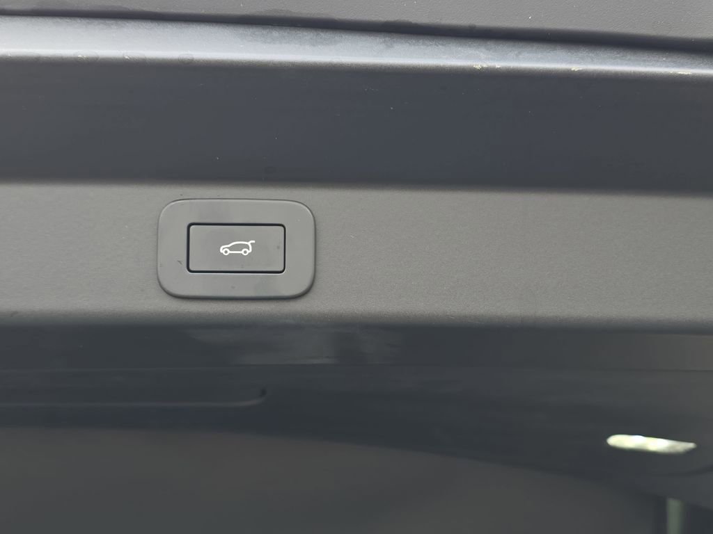 New 2026 Land Rover Range Rover Sport Dynamic SE image 13