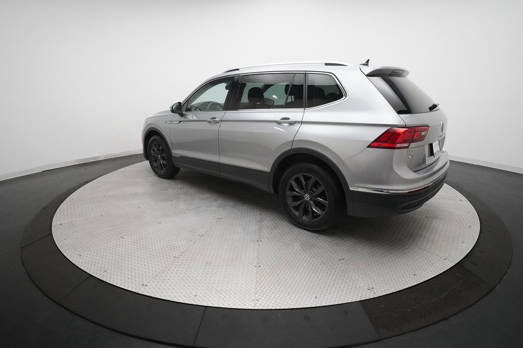 Used 2024 Volkswagen Tiguan SE image 12