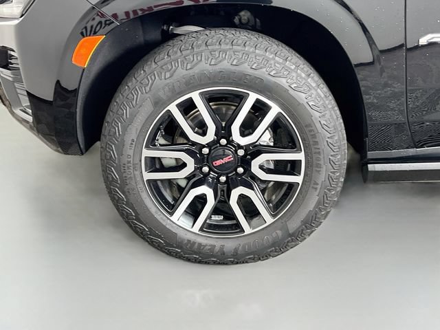 Used 2023 GMC Yukon AT4 w/ AT4 Premium Package AWD/4WD image 31