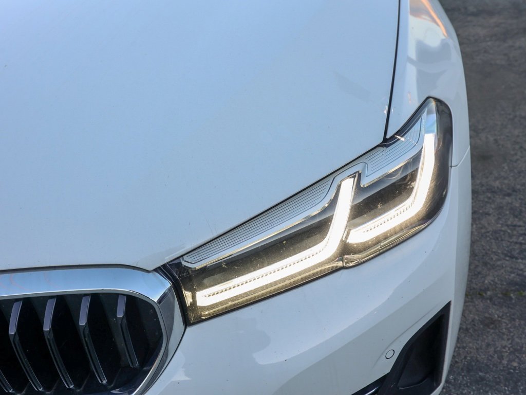 Used 2023 BMW 530e image 9