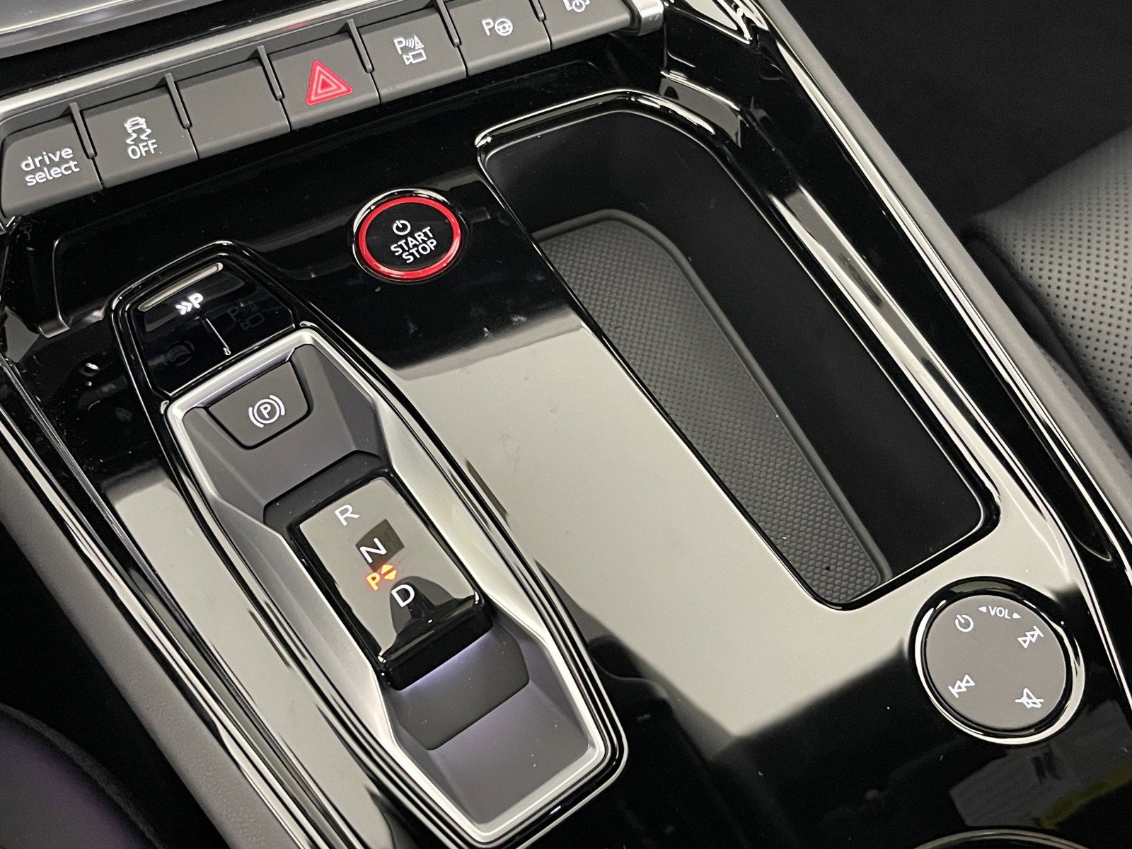 New 2026 Audi S e-tron GT Prestige image 37