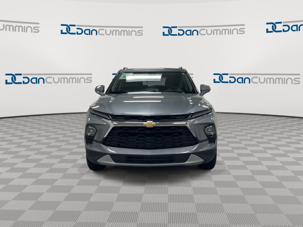 Used 2024 Chevrolet Blazer LT w/ Convenience Package FWD image 3