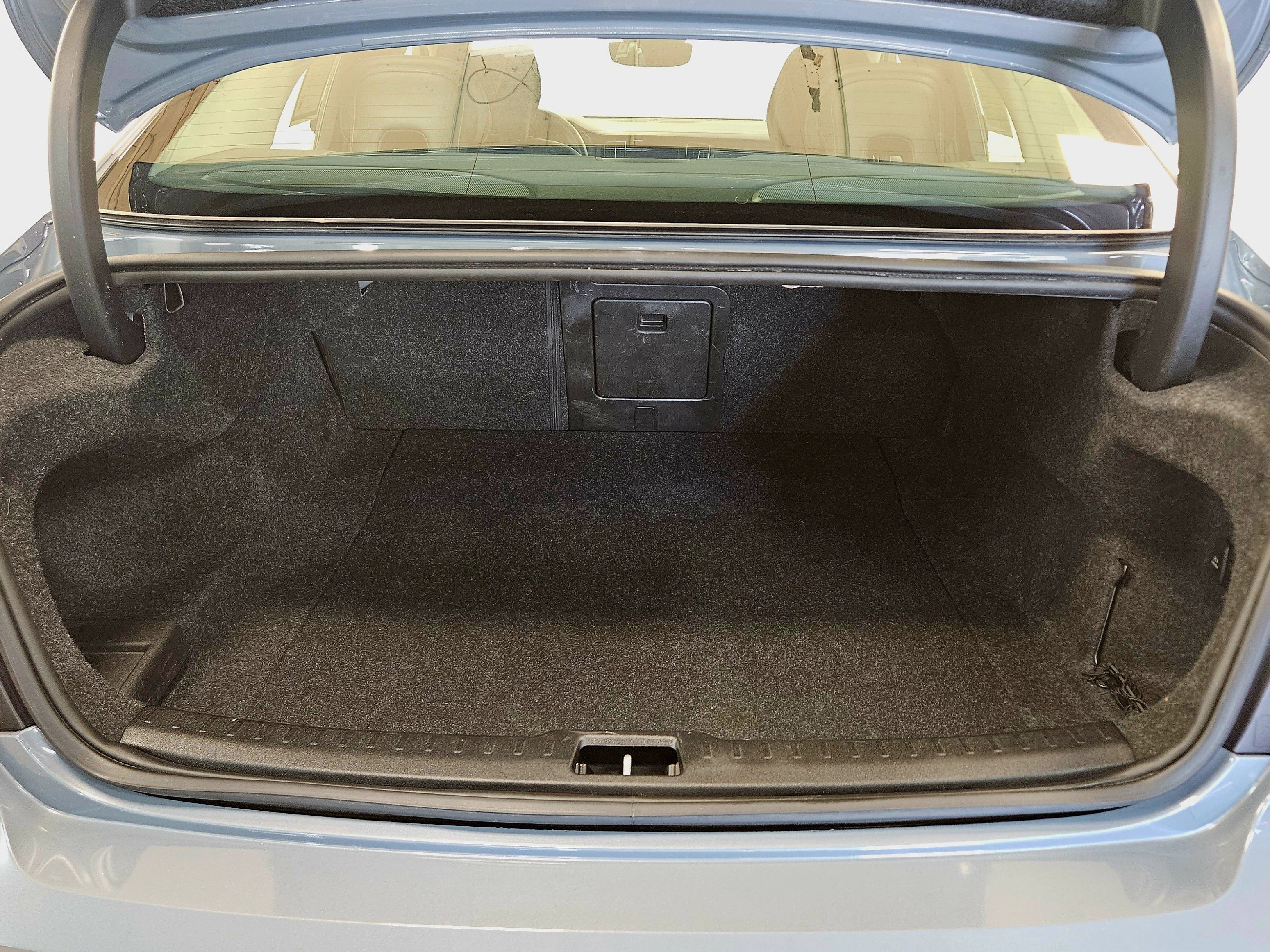 Used 2024 Volvo S60 B5 Ultimate image 17