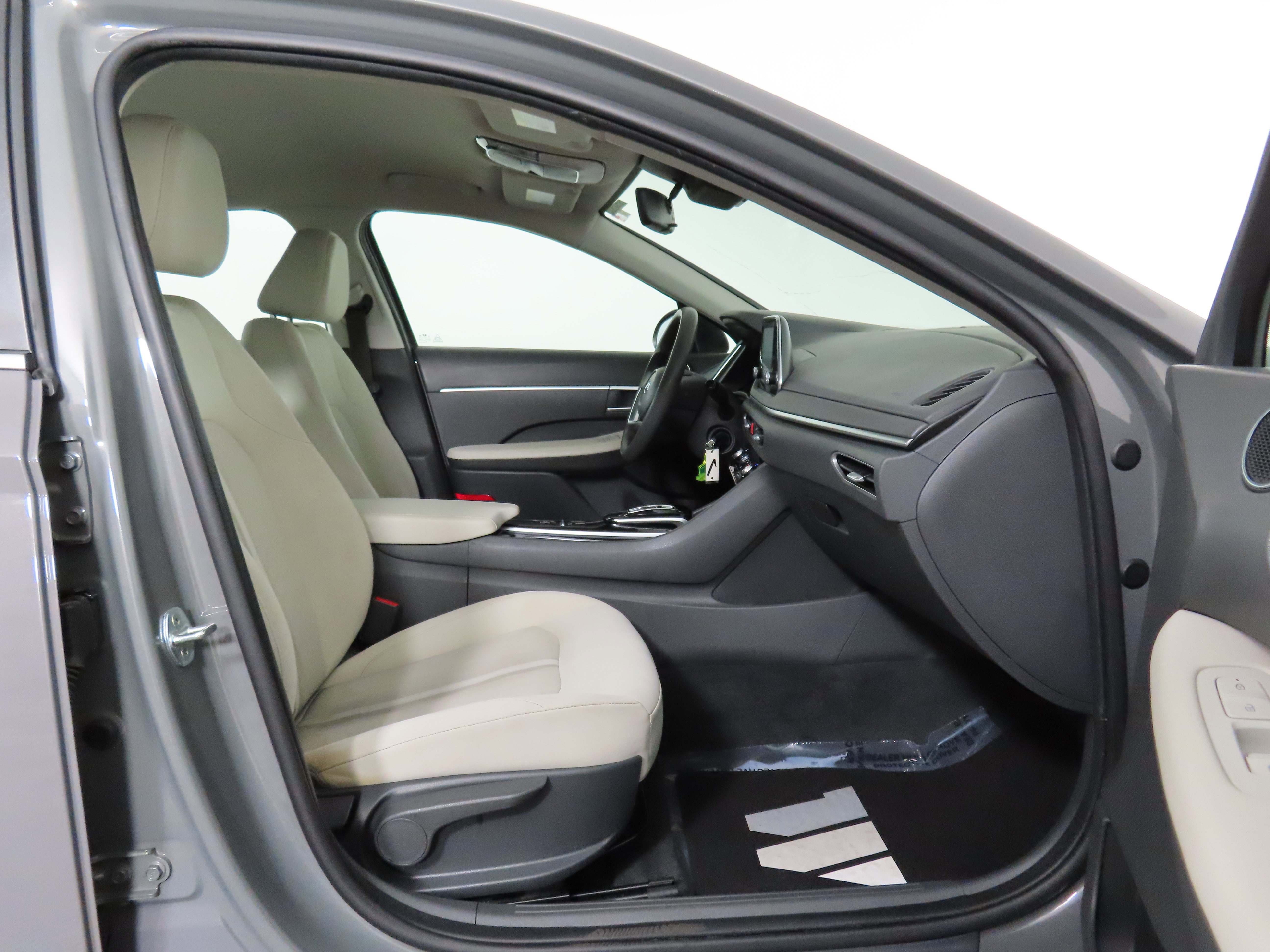 Used 2022 Hyundai Sonata SE image 27