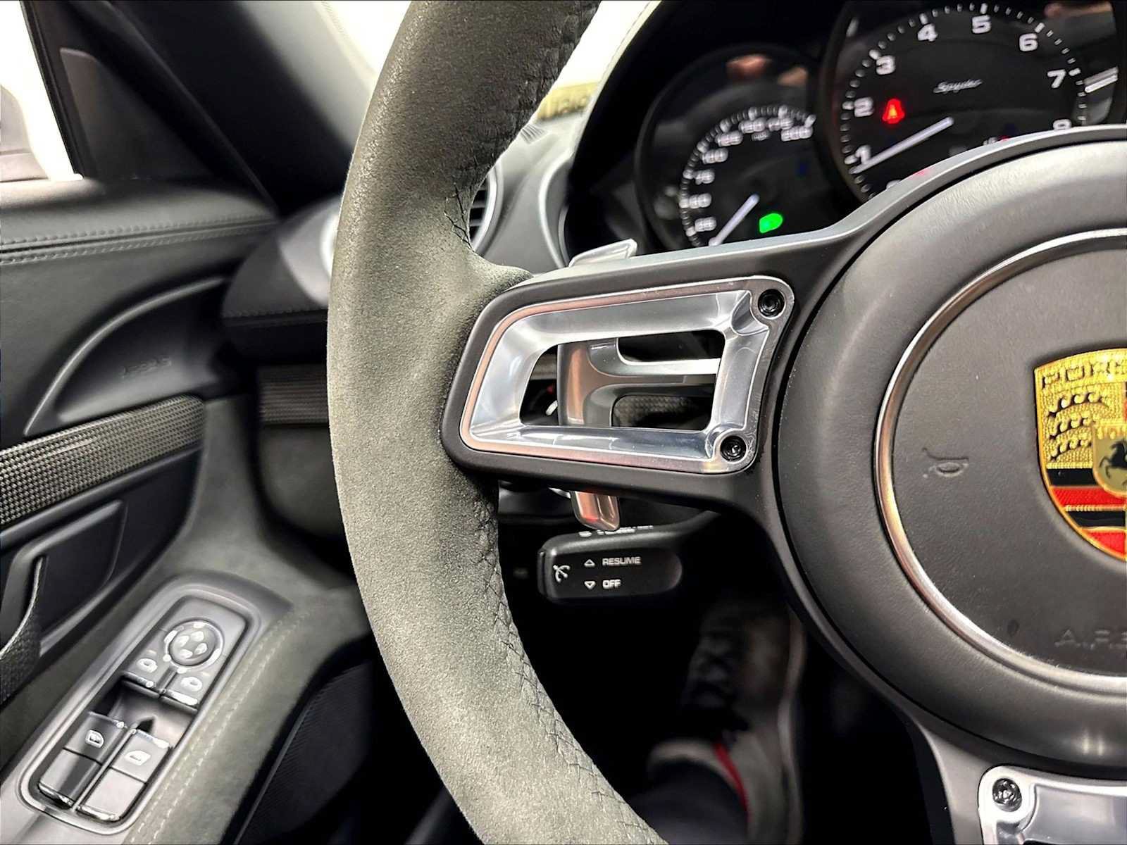 Used 2022 Porsche 718 Boxster Spyder RWD image 21