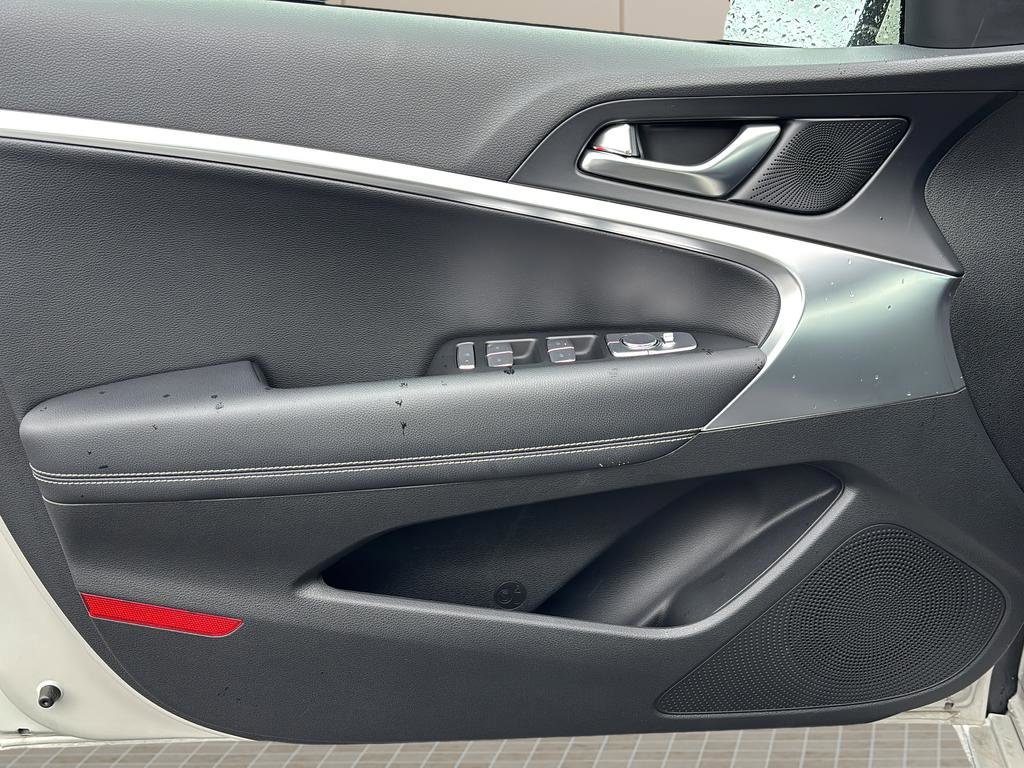 Certified 2026 Genesis G70 2.5T image 15