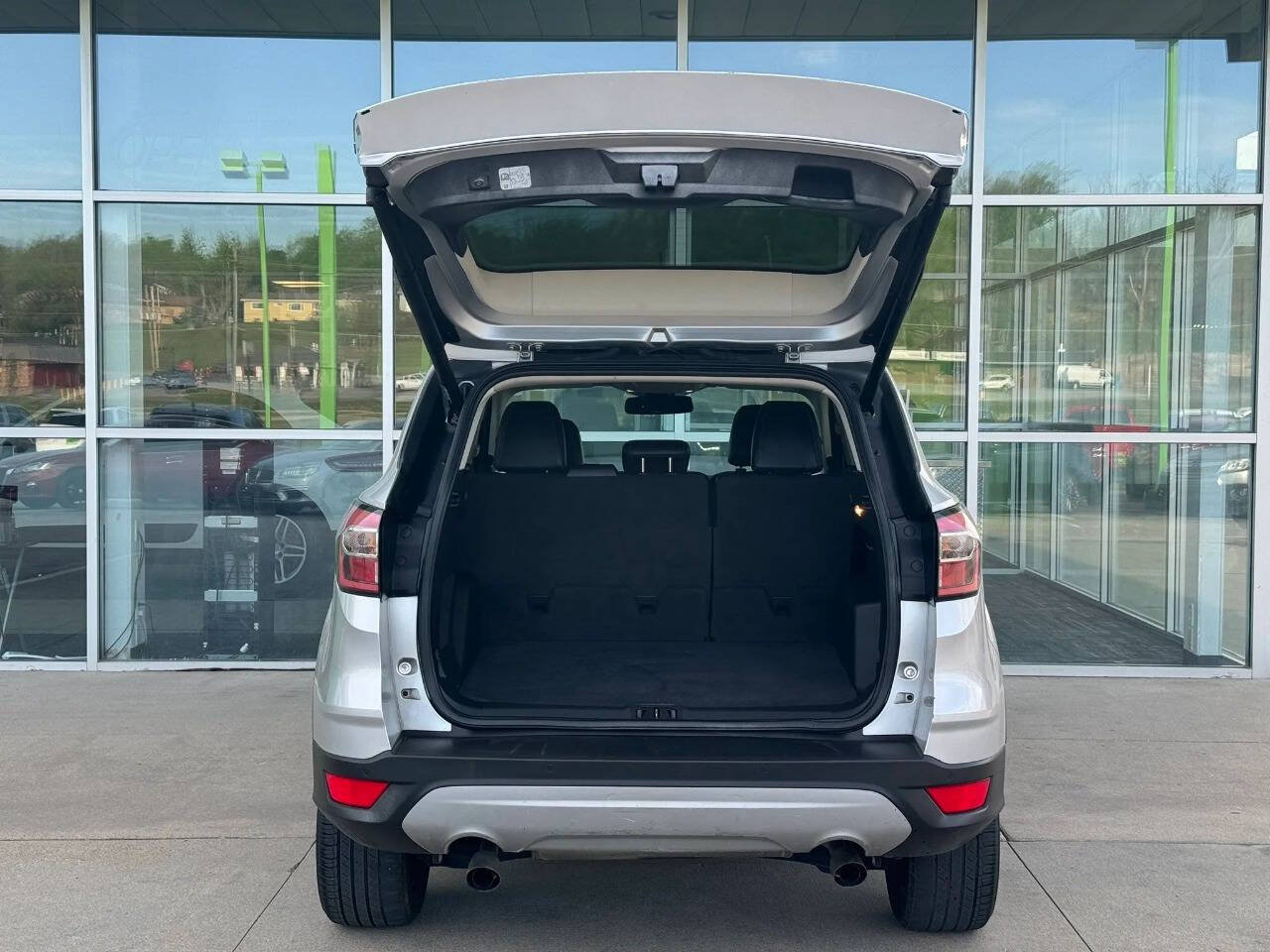Used 2017 Ford Escape Titanium FWD image 12