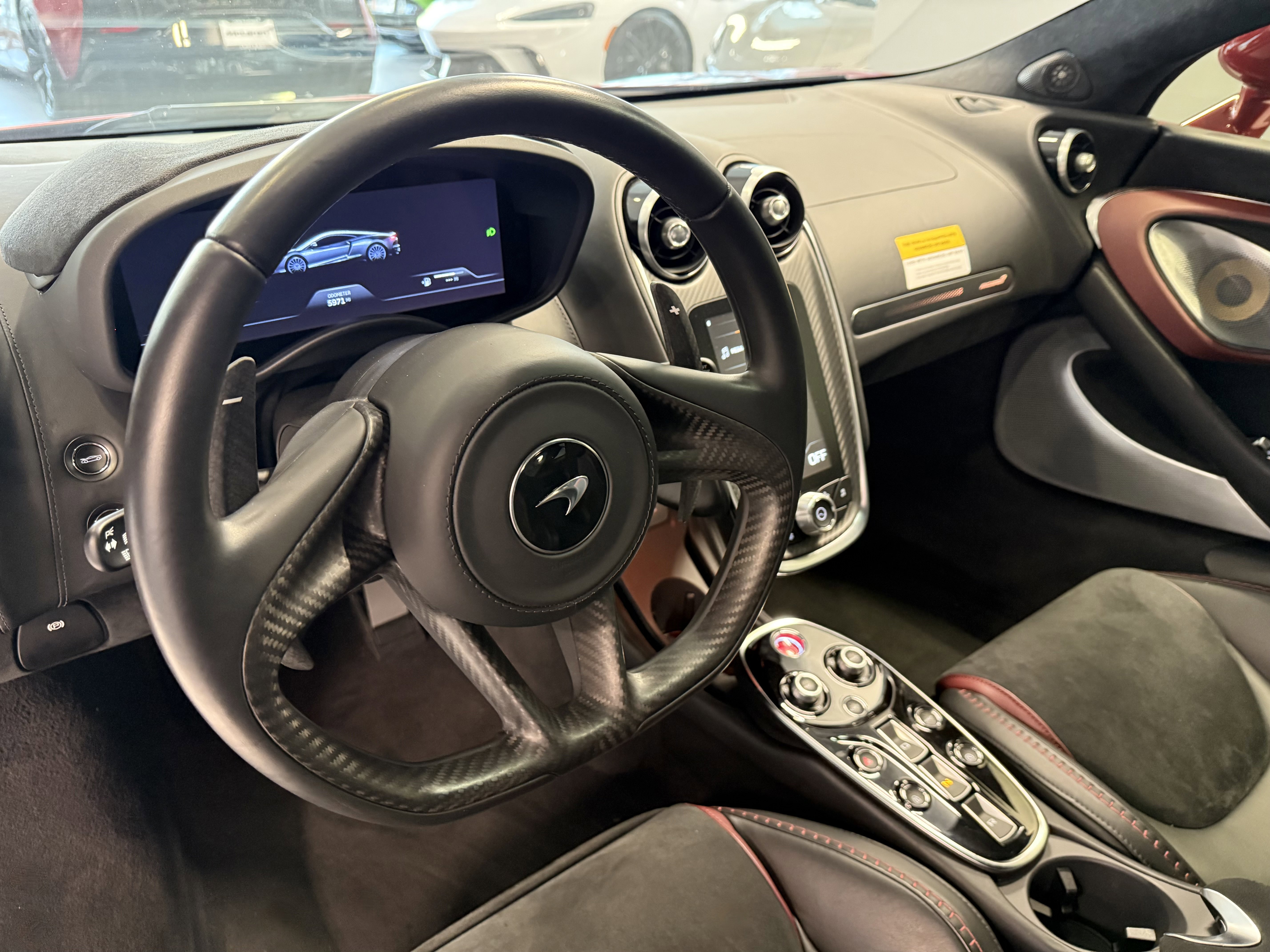 Used 2022 McLaren GT image 13