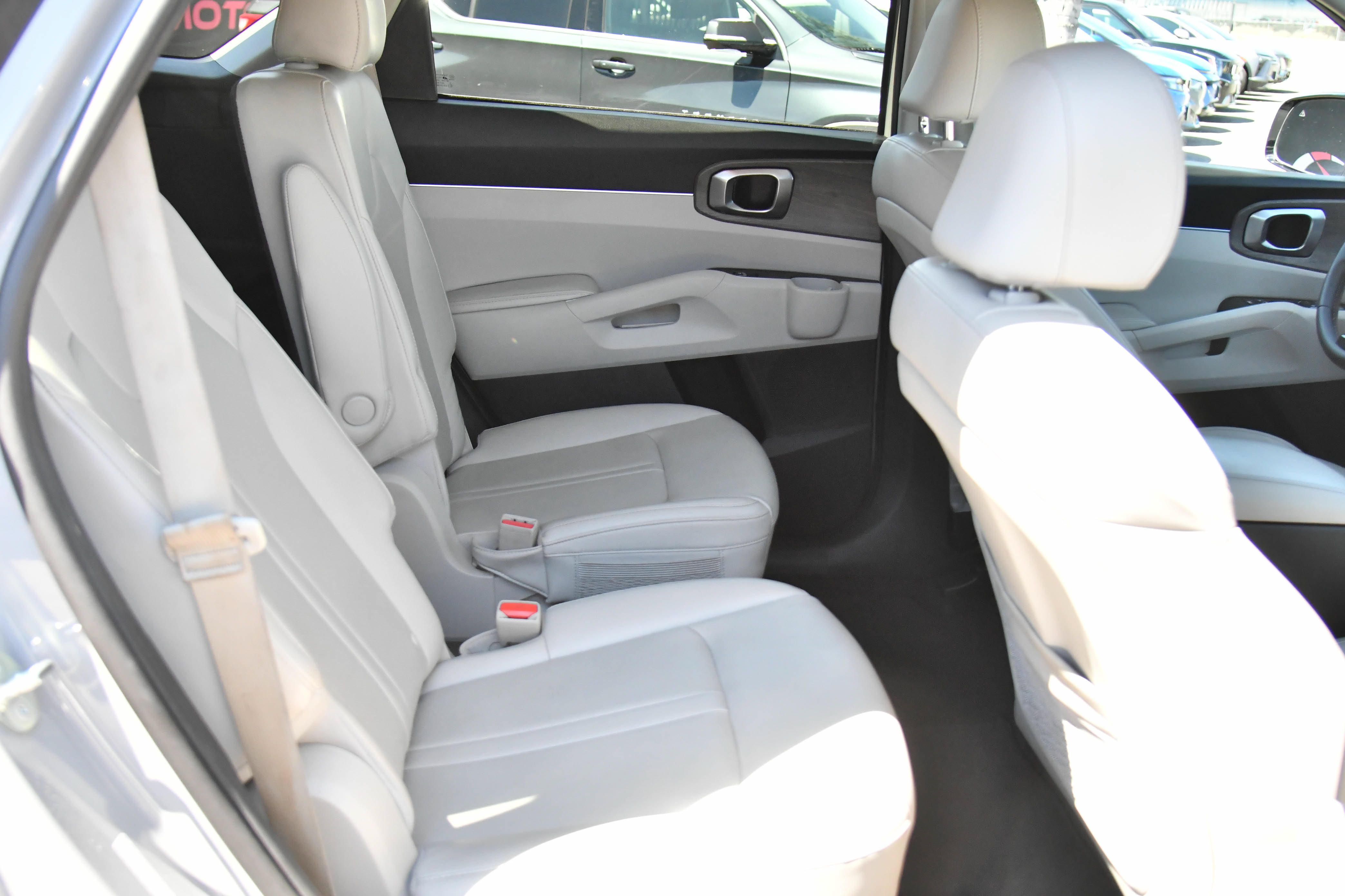 Used 2023 Kia Sorento EX FWD image 49