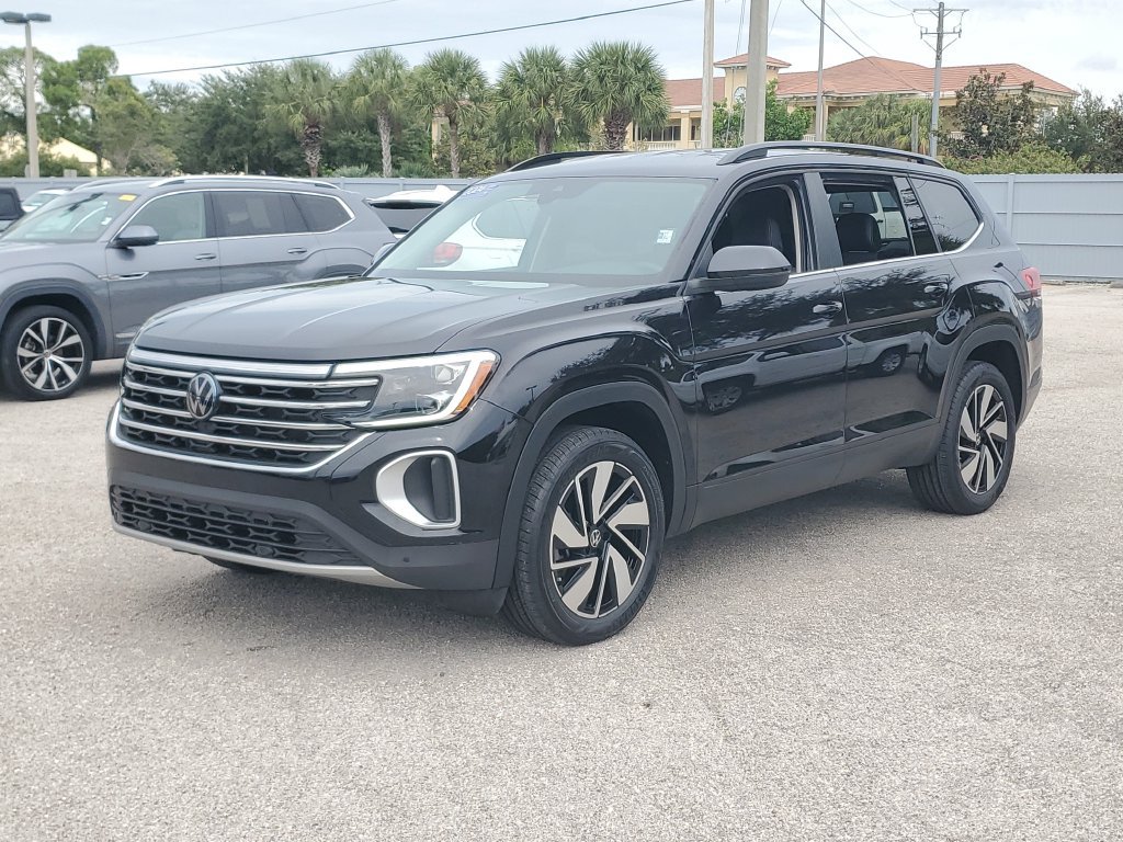 Certified 2024 Volkswagen Atlas SE FWD image 9