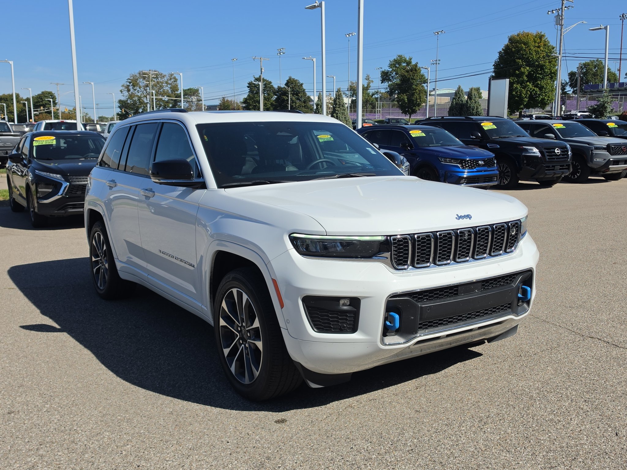 Used 2023 Jeep Grand Cherokee Overland w/ Advanced Protech Group III