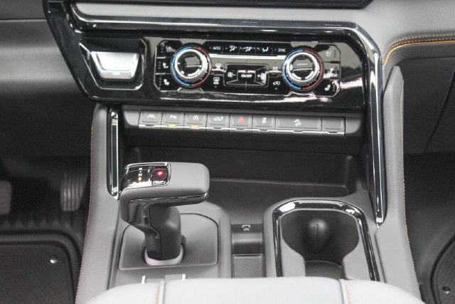 New 2026 GMC Sierra 1500 AT4 w/ AT4 Premium Package AWD/4WD image 23