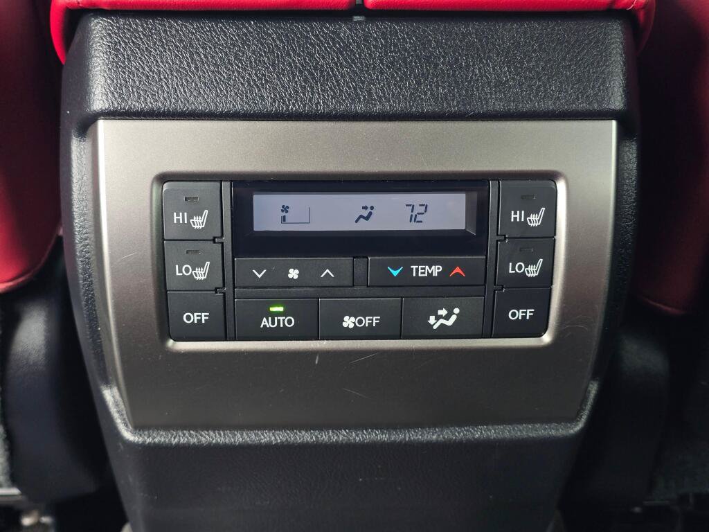 Used 2023 Lexus GX 460 Premium w/ Premium Package AWD/4WD image 18
