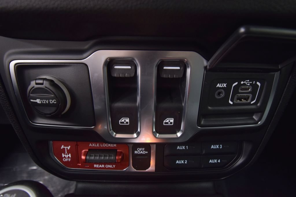 New 2026 Jeep Wrangler Sport AWD/4WD image 30