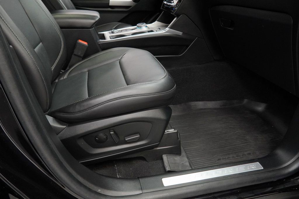 Used 2022 Ford Explorer Limited w/ Hybrid Equipment Group 310A image 53