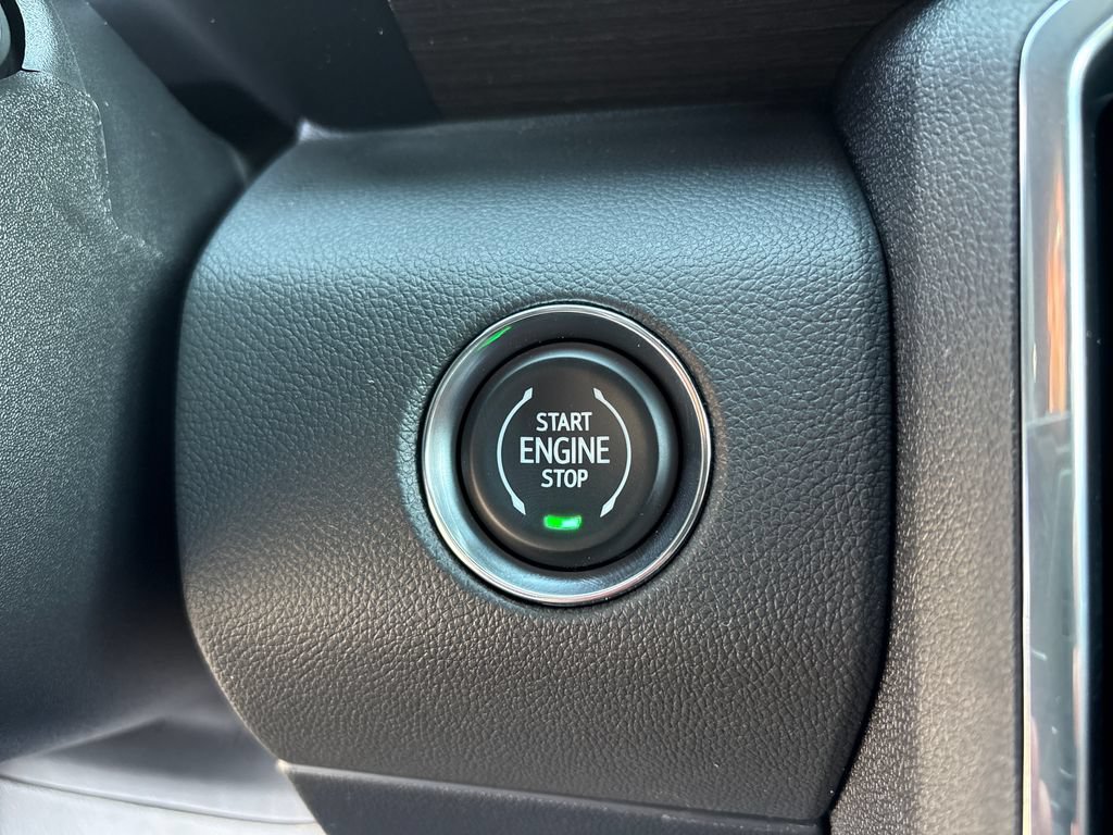 New 2026 GMC Acadia Denali w/ Super Cruise Package FWD image 24