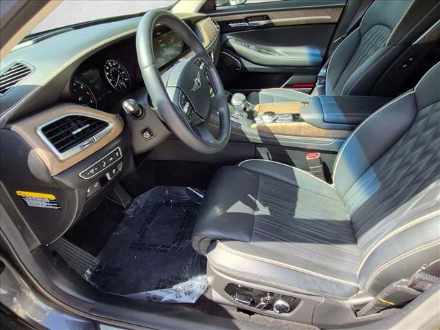 Used 2021 Genesis G90 5.0 Ultimate RWD image 17