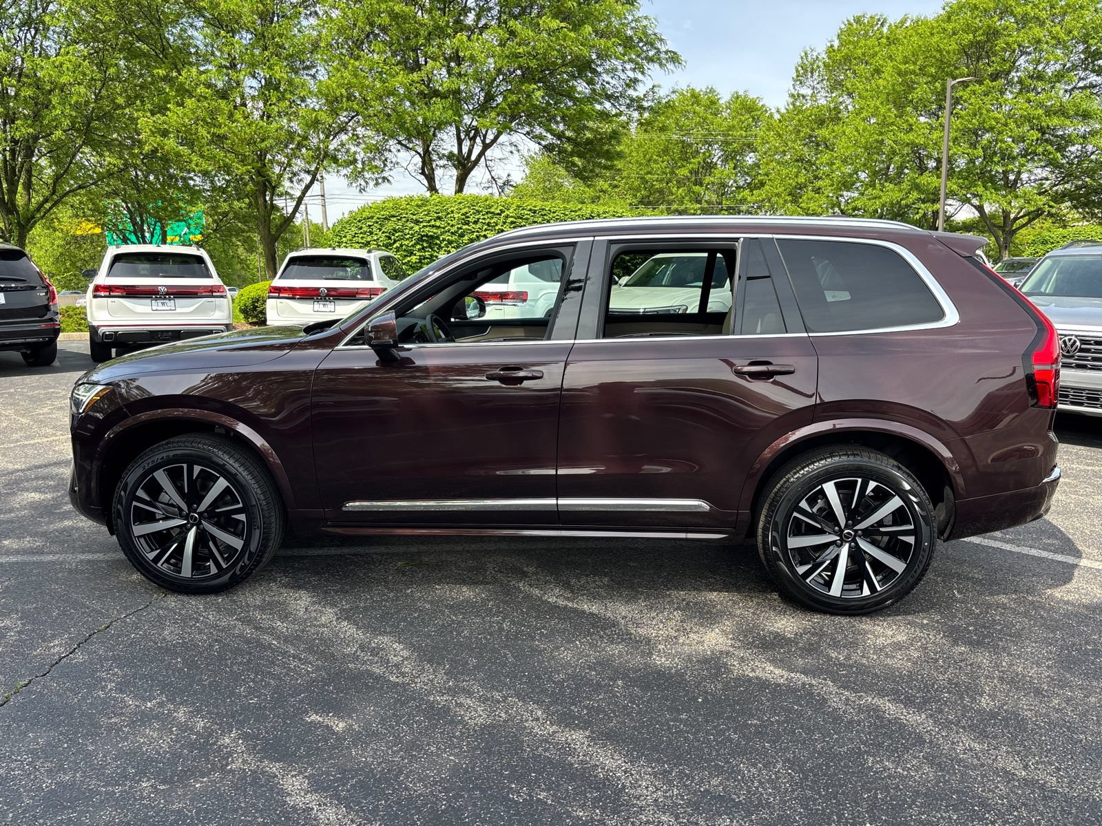 New 2026 Volvo XC90 B5 Core w/ Protection Package Premier AWD/4WD image 8