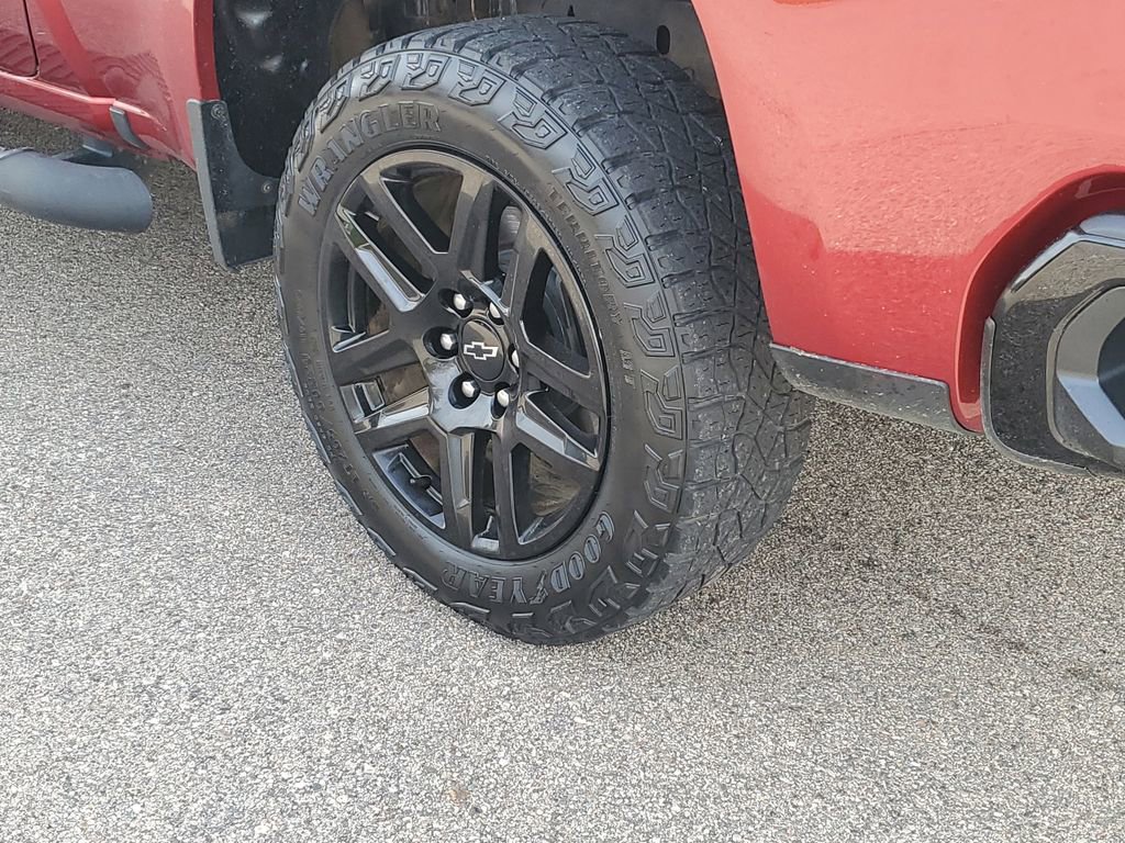 Certified 2021 Chevrolet Silverado 1500 Custom Trail Boss w/ Safety Confidence Package AWD/4WD image 35