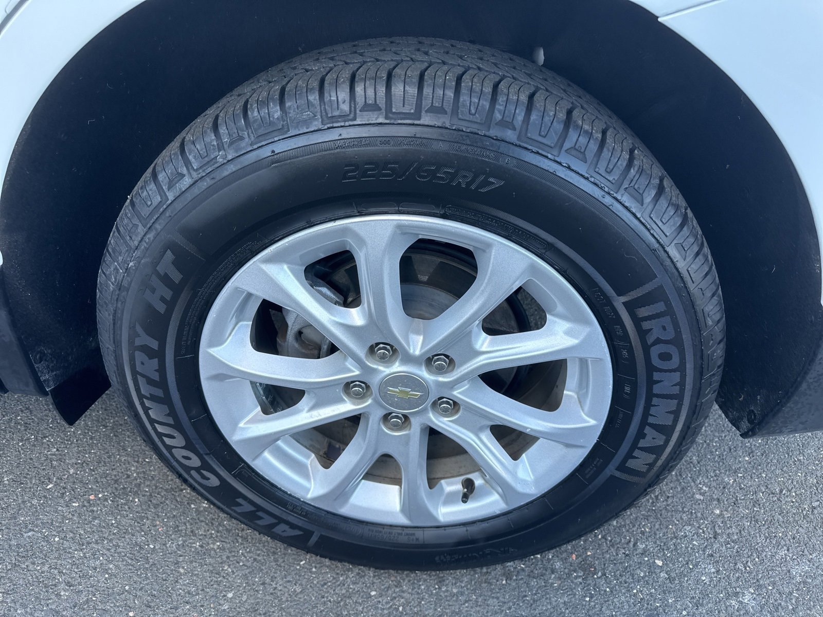 Used 2020 Chevrolet Equinox LS image 10