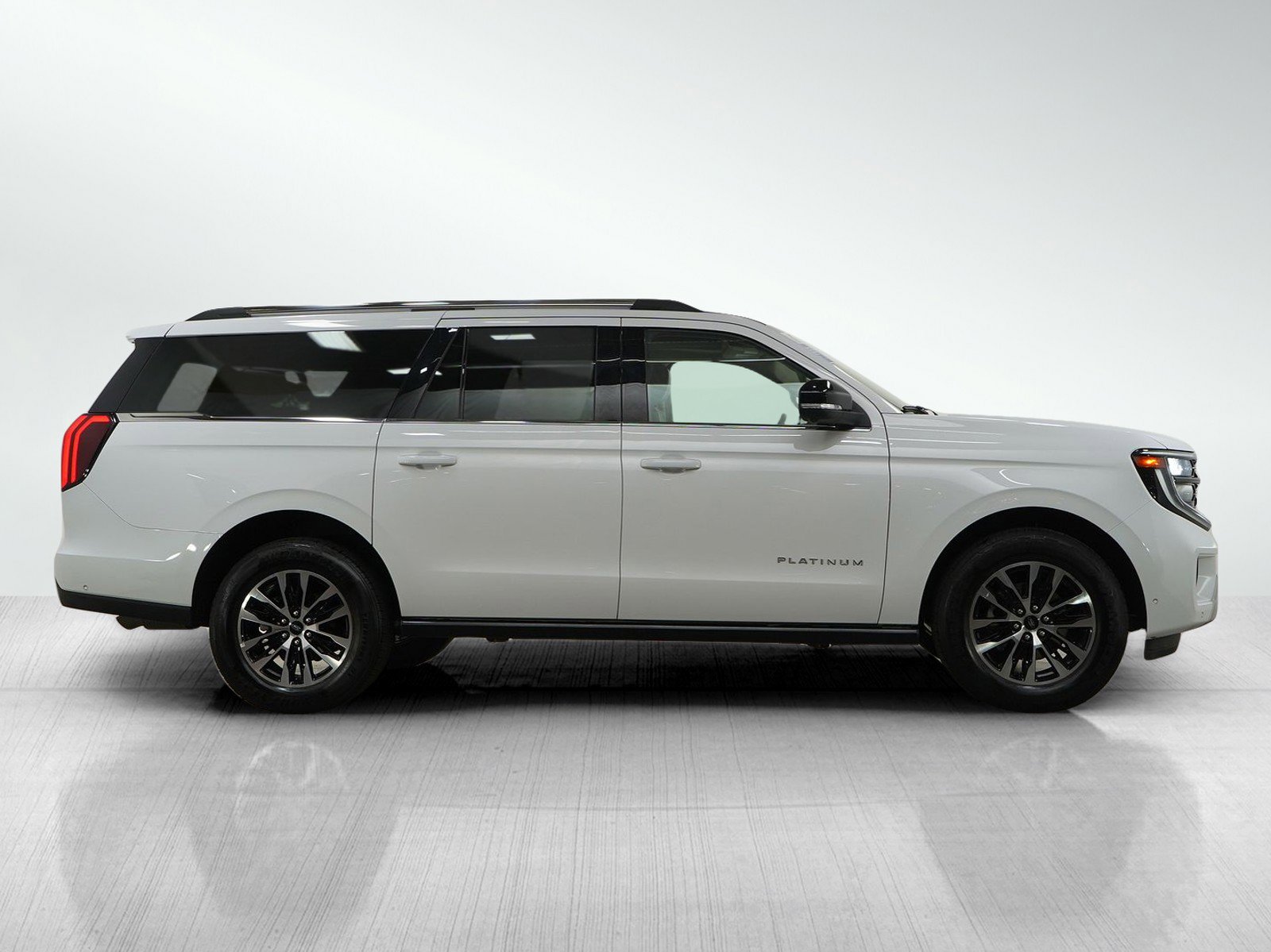 Used 2025 Ford Expedition Max Platinum AWD/4WD image 7