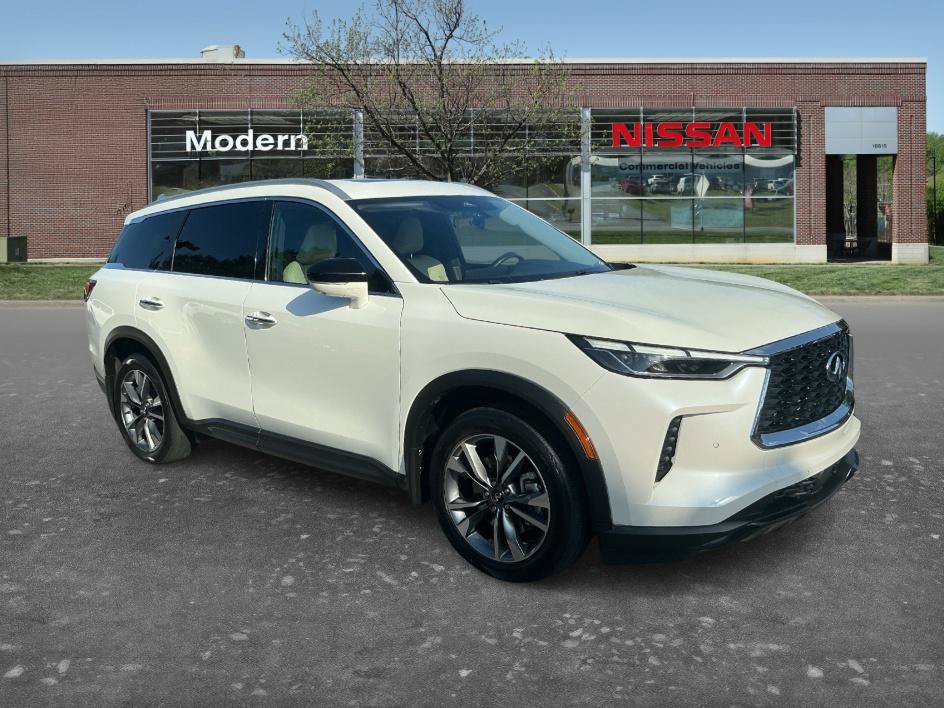 Used 2023 INFINITI QX60 Luxe w/ Cargo Package AWD/4WD image 5