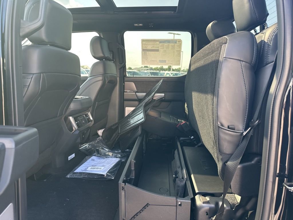 New 2026 Ford F250 Platinum image 44