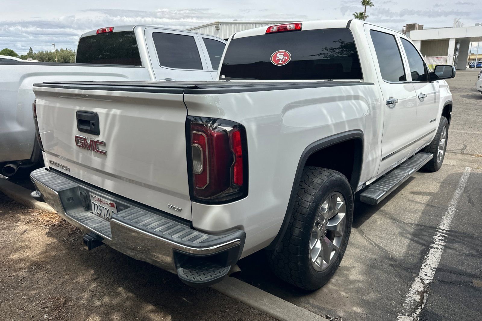 Used 2017 GMC Sierra 1500 SLT w/ SLT Premium Package image 7