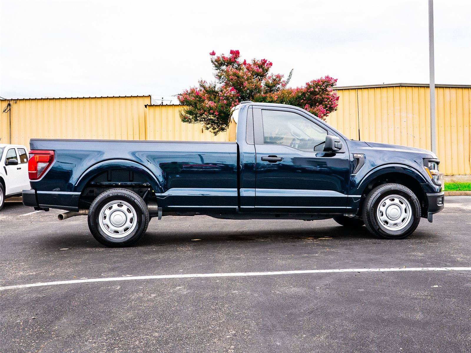 Certified 2024 Ford F150 XL RWD image 3