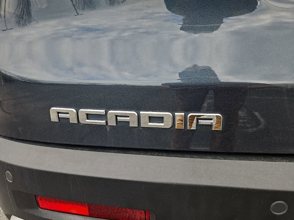 Used 2019 GMC Acadia SLT w/ LPO, Floor Liner Package FWD image 11