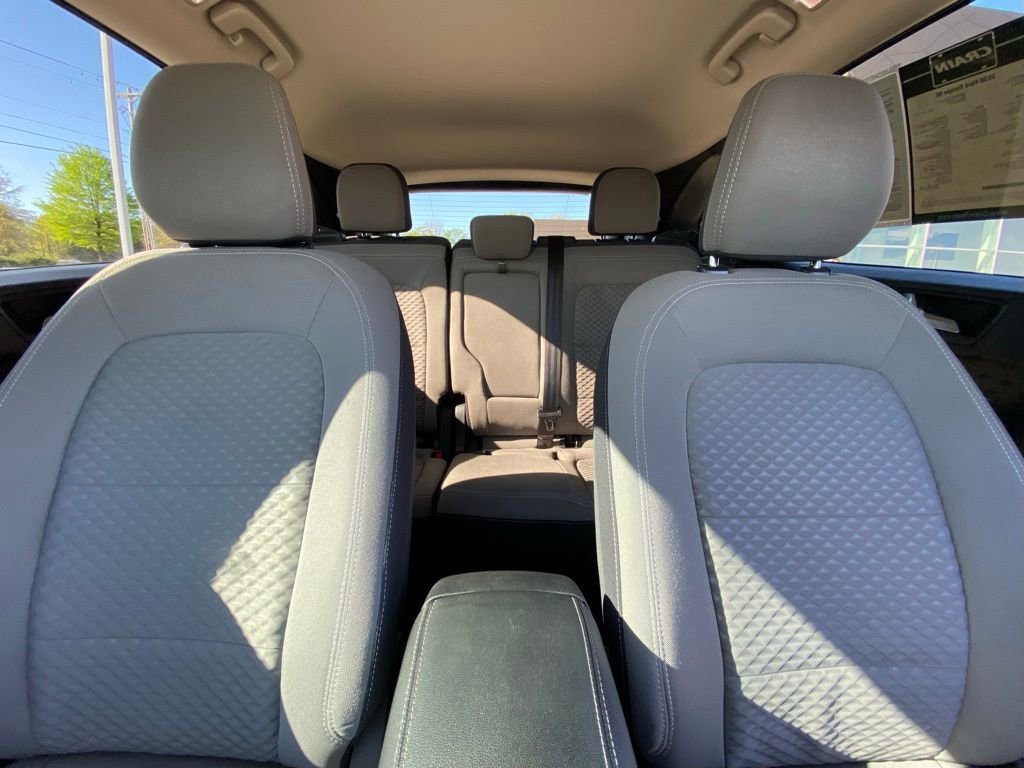 Used 2020 Ford Escape SE image 31