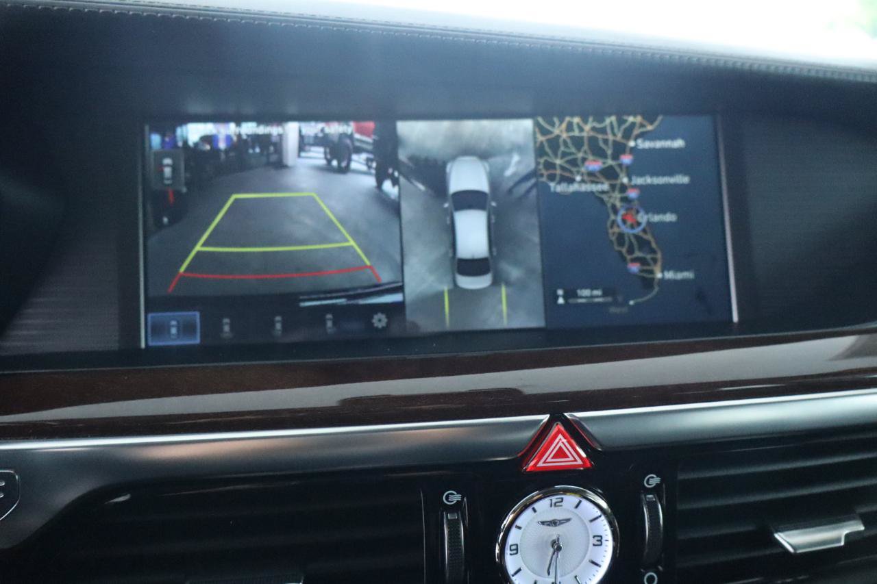 Used 2018 Genesis G90 3.3T Premium RWD image 28