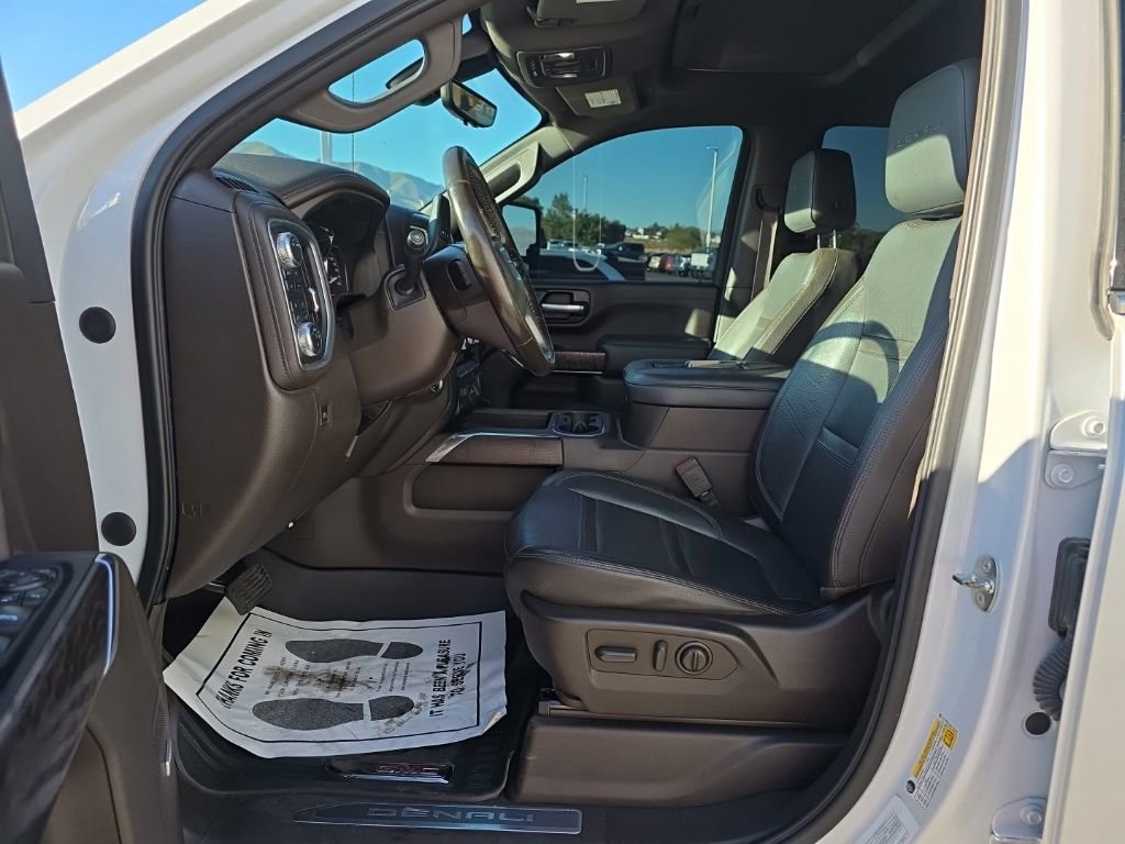 Used 2021 GMC Sierra 3500 Denali w/ Denali Ultimate Package image 14