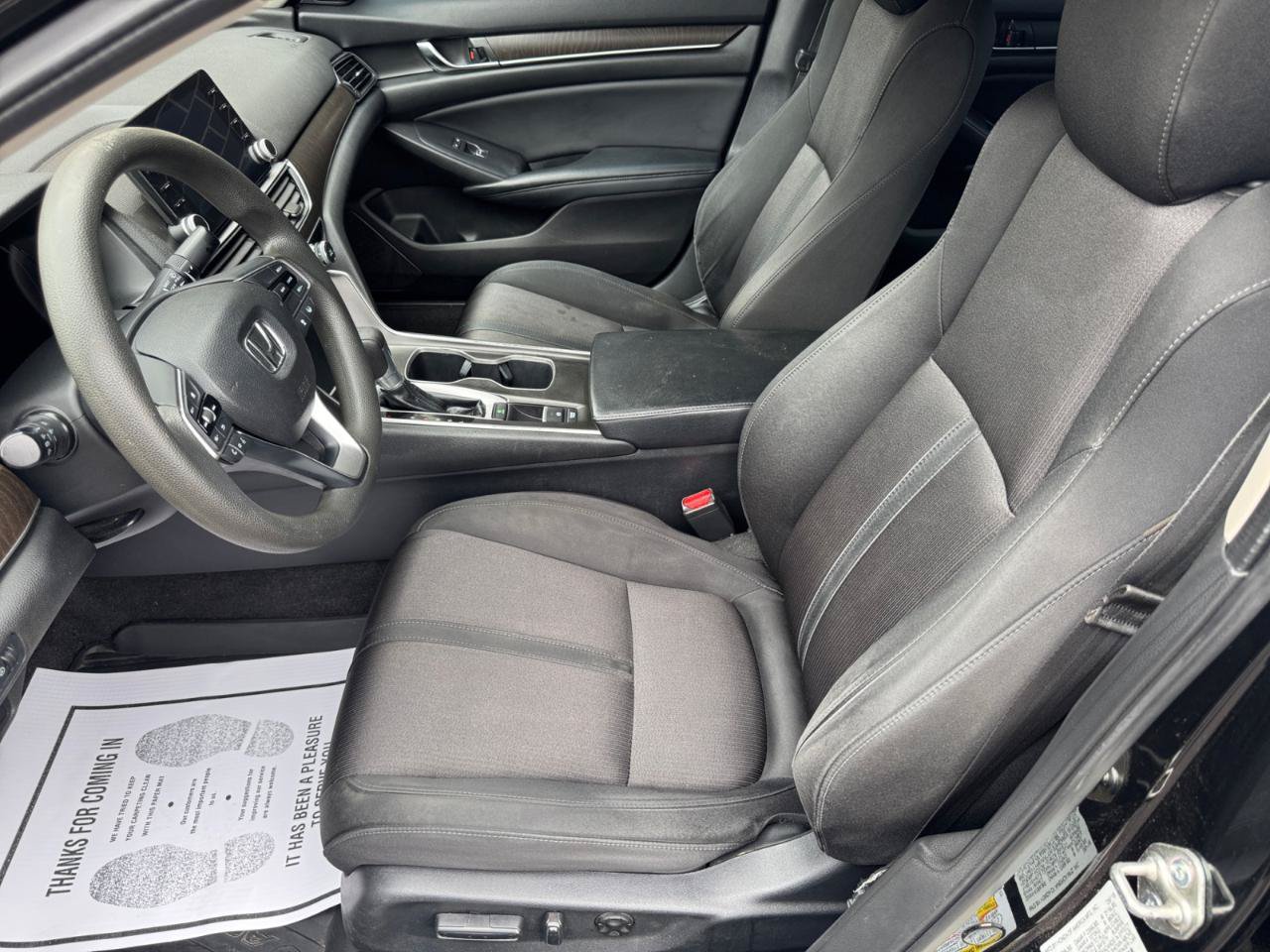 Used 2018 Honda Accord EX image 5