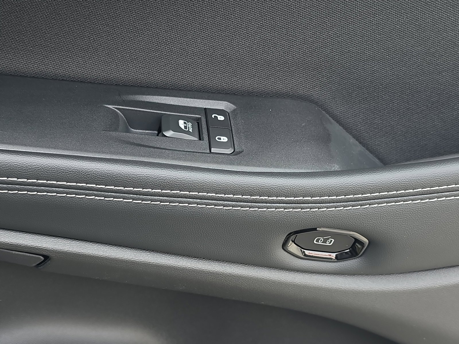 New 2026 Jeep Cherokee Laredo AWD/4WD image 34