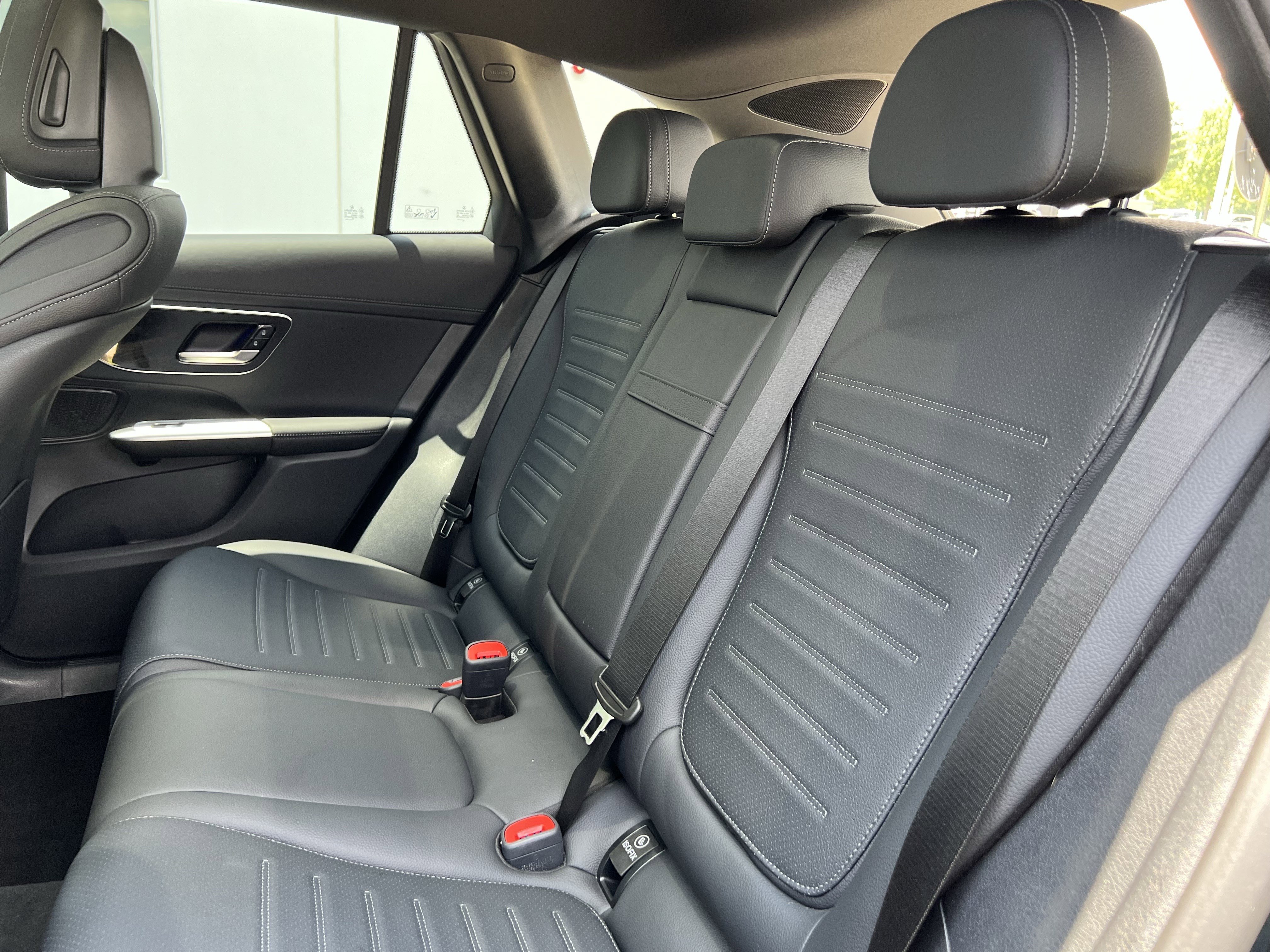 Certified 2026 Mercedes-Benz GLC 300 4MATIC image 32