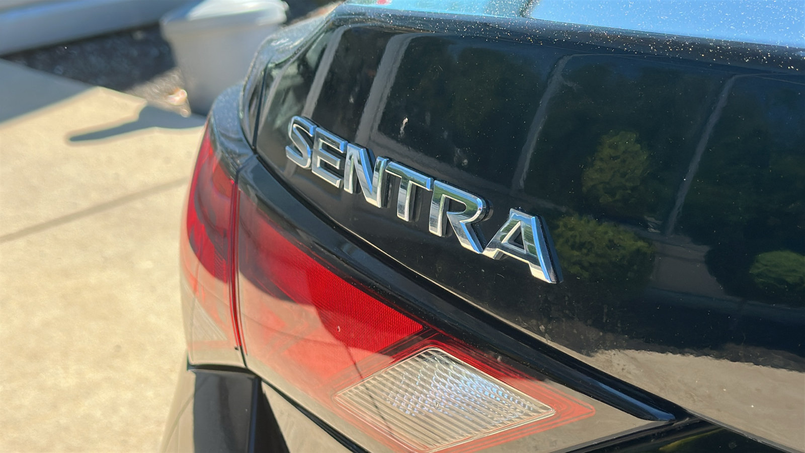 Used 2024 Nissan Sentra S FWD image 9