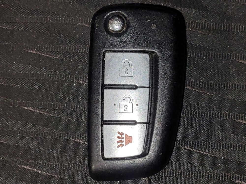 Used 2020 Nissan Rogue S w/ Special Edition Package FWD image 32