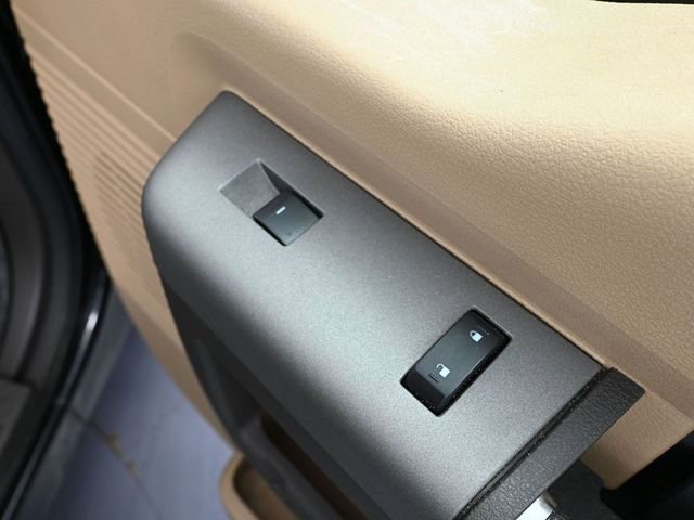 Used 2011 Ford F250 Lariat w/ Lariat Interior Pkg AWD/4WD image 42