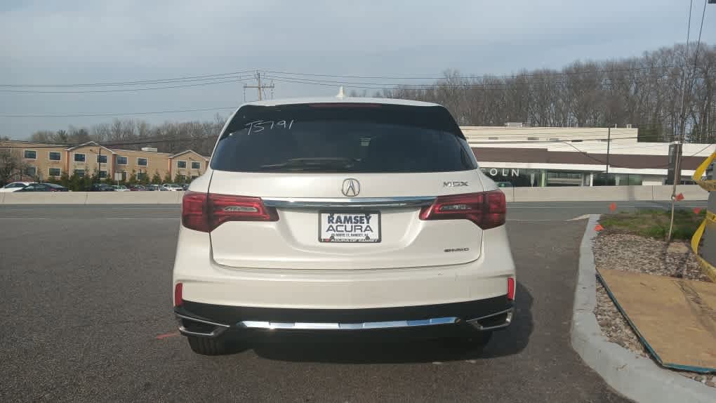 Used 2018 Acura MDX SH-AWD w/ Technology Package image 4