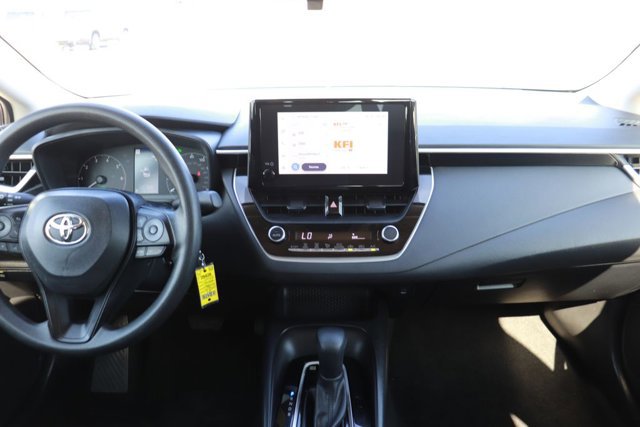 Used 2025 Toyota Corolla LE image 13