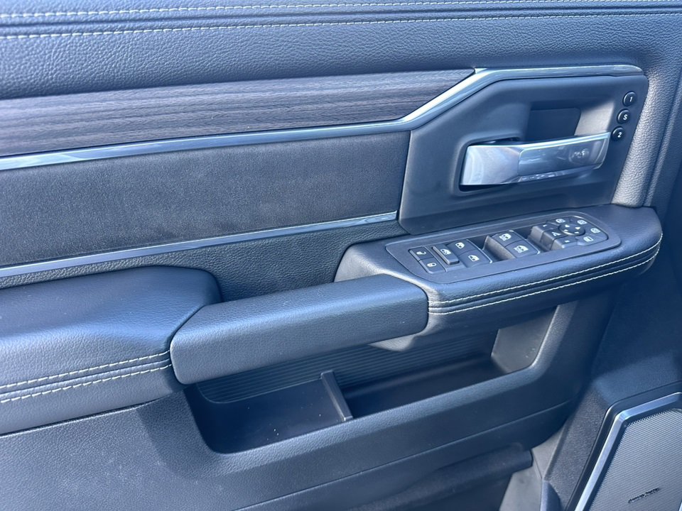 Used 2025 RAM 3500 Laramie image 40