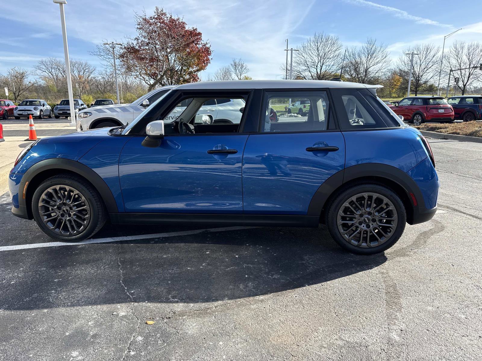 Certified 2025 MINI Cooper S FWD image 8