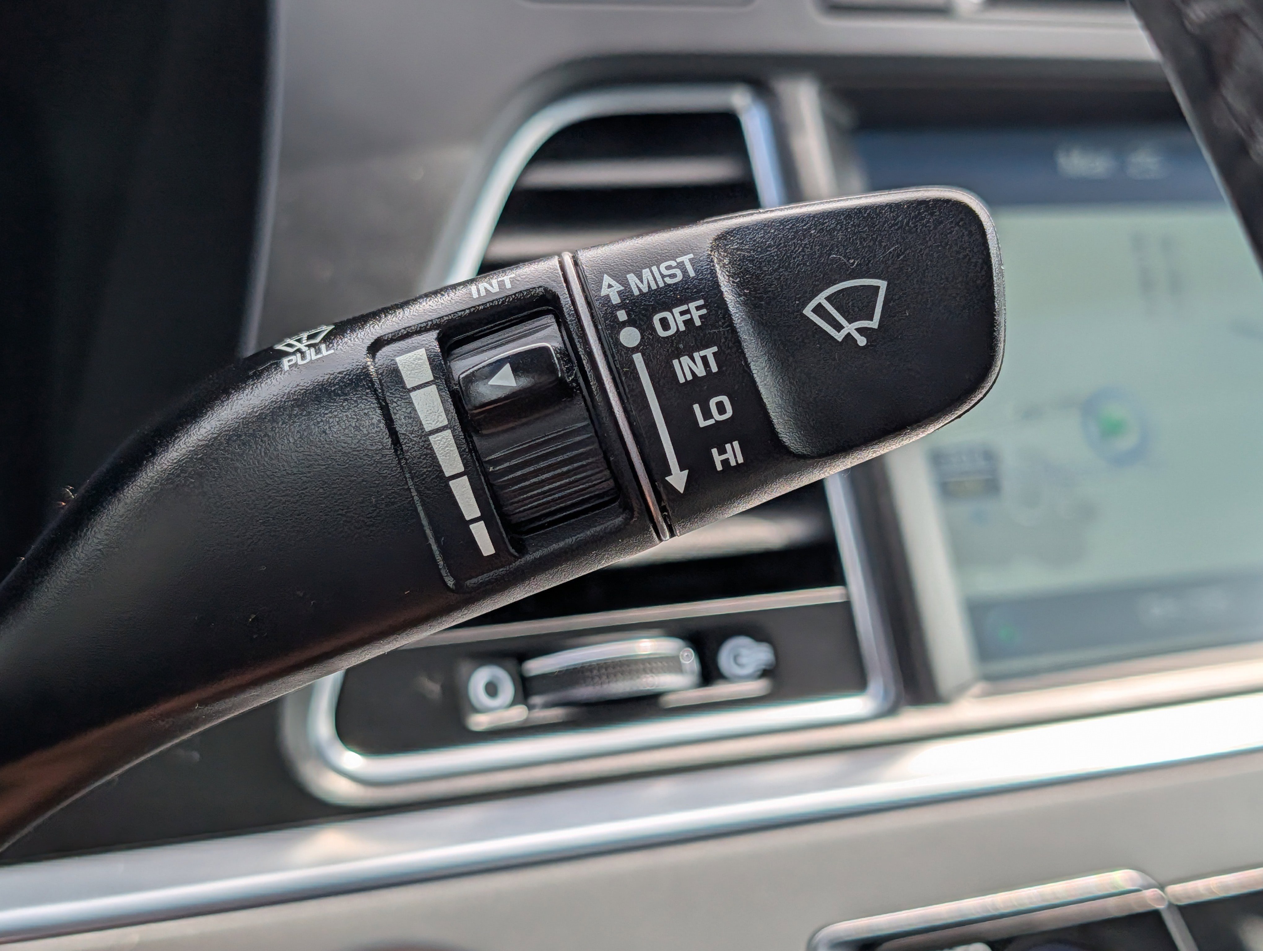 Used 2015 Hyundai Sonata Limited w/ Option Group 06 image 24